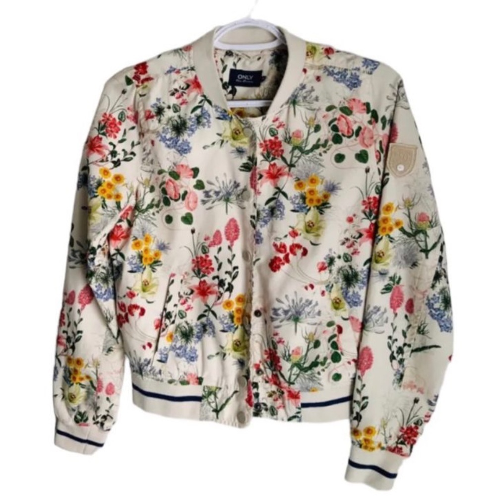 💐Only Simons XS Cream Baseball flower jacket💐